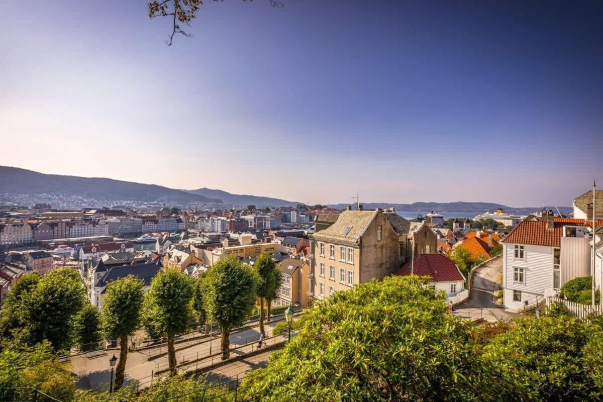 Dinbnb Apartments I 350M To Bryggen I Renovated 2023 I Quiet Top Apart Bergen Exteriér fotografie